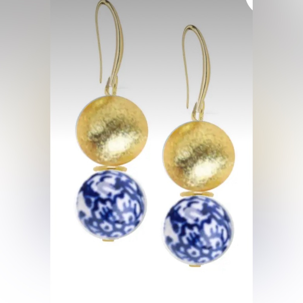 Chinoiserie and brushed gold earrings, never worn.